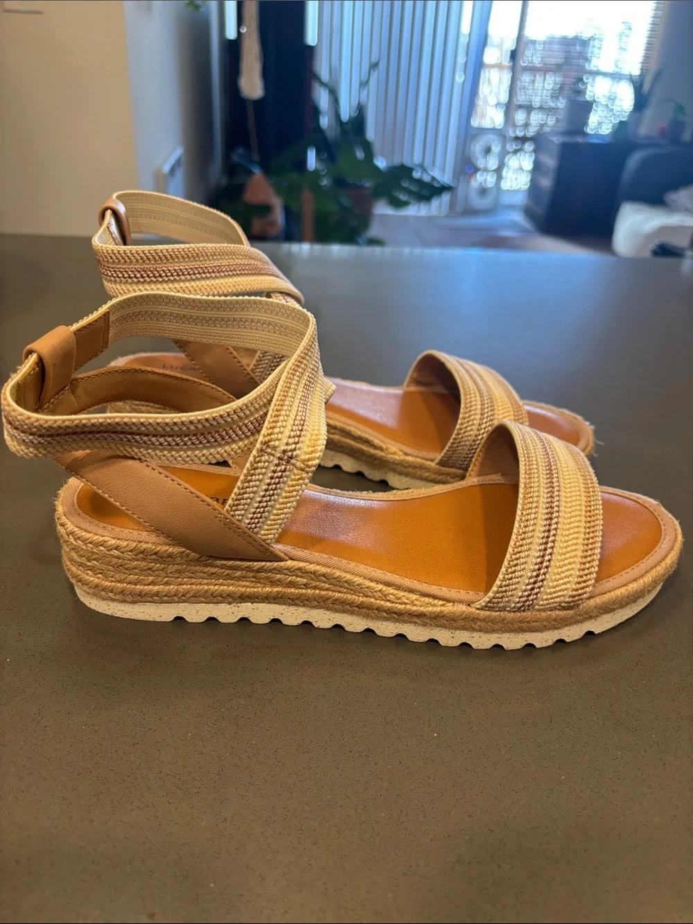 Lucky Brand brand wear versatile